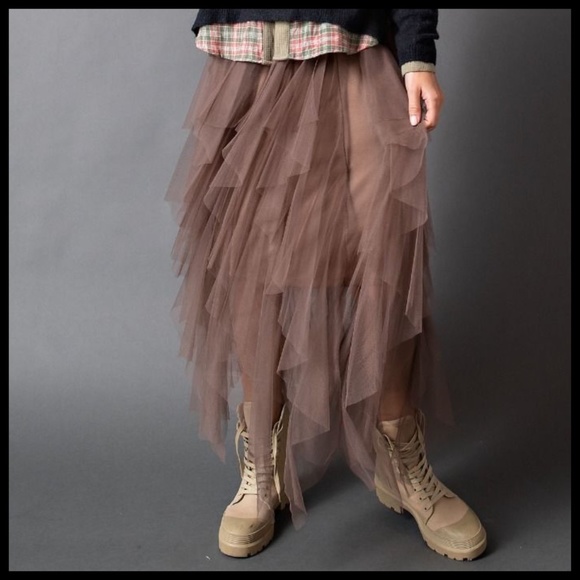 EASEL "Fairy Tale" Tiered Mesh Overlay Waterfall Lined Midi Maxi Ballerina Skirt - Picture 13 of 16